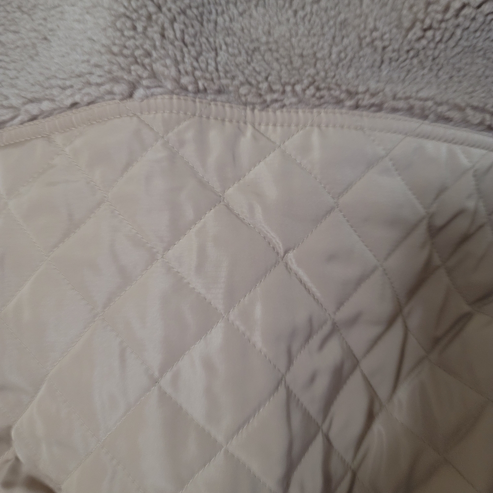 ALO Yoga Sherpa Edge Bomber Jacket NWT In Chai Latte - Picture 7 of 8